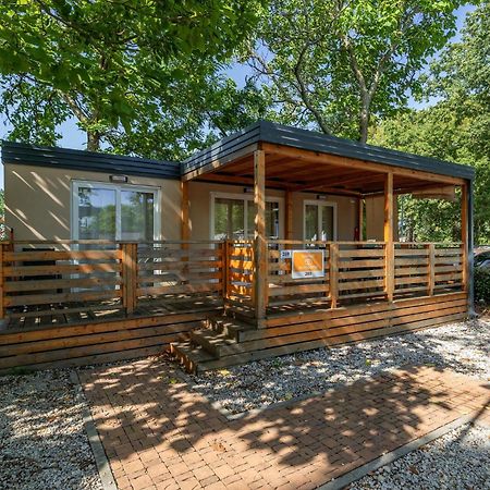 Eurocamp Mobile Homes At Campsite Puntica Funtana Εξωτερικό φωτογραφία